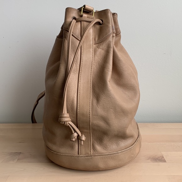 COACH | Vintage Drawstring Bucket Bag - Leather - Picture 5 of 16